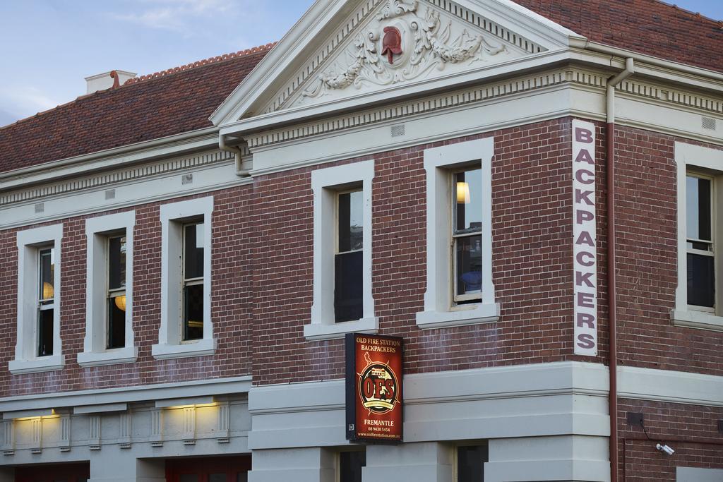Old Fire Station Backpackers Vandrarhem Perth Exteriör bild